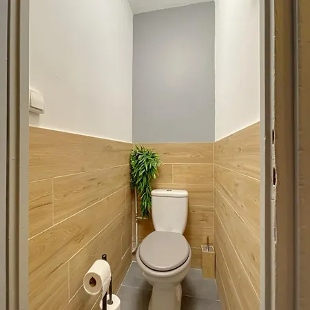 Cozy Renovated With Cinema Atmosphere And View *